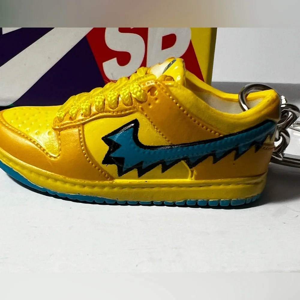 3D Mini Sneaker Keychains Yellow Blue‎ Lightning Swoosh with mini box